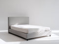 Lit double en tissu rembourré 210x170x100 cm - gris clair - style moderne pour chambre